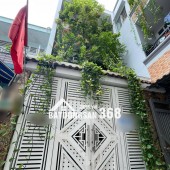Nhà bán ngay Lạc Long Quân, Diện tích 4 x 15, 4 tầng, 3 phòng mới ở ngay, Giá chỉ nhỉnh 7 tỷ