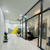 Nhà mới vào ở ngay
