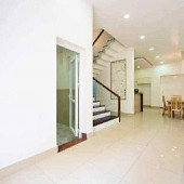 BIỆT THỰ 2 MẶT THOÁNG ÔTÔ ĐỖ CỬA - CÁCH MT VÀI CĂN - GARA RIÊNG OTO NGỦ TRONG NHÀ - NGANG KHỦNG 6.5 - 80m2