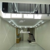 Tân Kỳ Tân Quý xe hơi đậu cửa chỉ cách AEONMall Tân Phú chỉ vài phút.