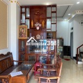 Nhà đẹp Khu Biệt Thự, Nội Thất Gỗ Cao Cấp – ô Tô Ngủ Trong Nhà – Giá Chỉ 6.5 Tỷ