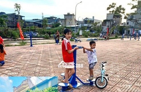 bán nhà 2 tầng nhà vị trí vàng ạ