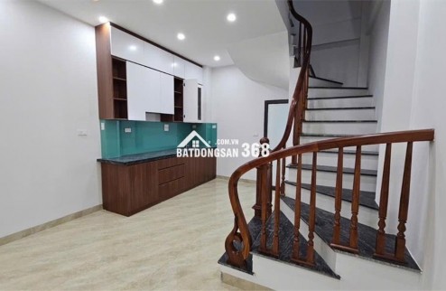 Bán nhà Kẻ Vẽ 37m2, dân xây 5 tầng, ô tô đỗ cửa, 6,8 tỷ có thương lượng