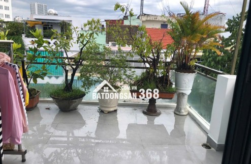 Căn  nhà mặt tiền Nguyễn Thị Minh Khai P Nam Nha Trang