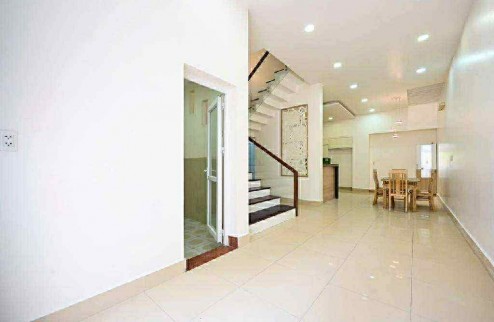 BIỆT THỰ 2 MẶT THOÁNG ÔTÔ ĐỖ CỬA - CÁCH MT VÀI CĂN - GARA RIÊNG OTO NGỦ TRONG NHÀ - NGANG KHỦNG 6.5 - 80m2