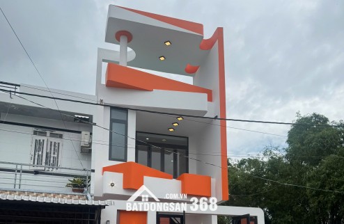 HOTNHÀ BÌNH CHÁNH 1 TRỆT 1 LẦU- SHR- GIÁ 1TỶ199
