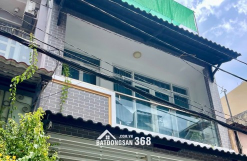 Bán nhà ở đường Nguyễn Văn Dung. Phường 6, Gò Vấp, cách bờ kênh Tham Lương 3m, vị trí đẹp, ở ngay giá chỉ 4,8 tỷ