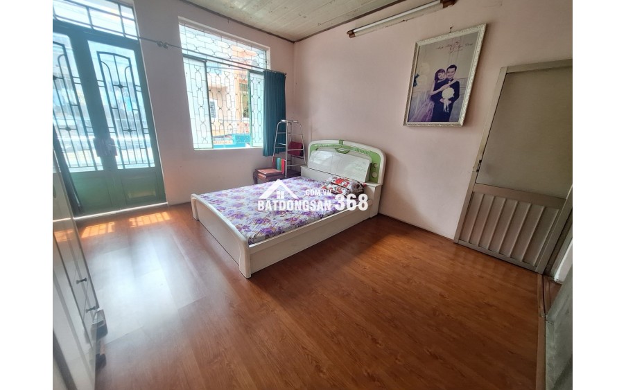 BÁN NHÀ KHU VIP TÂN BÌNH HẺM XE HƠI 1 TRỤC SÁT MẶT TIỀN CMT8 2 TẦNG GIÁ CHỈ 5.99 TỶ TL