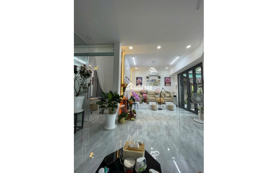 Sang tiệm Spa hoặc cho thuê, Spa Full đồ cao cấp vào là làm ngay