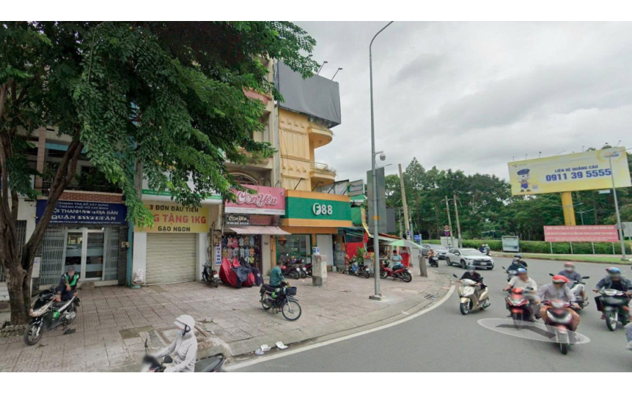 CHO THUÊ TÒA NHÀ ĐỘC LẬP! 1 Trệt + 3 Lầu, Mặt Tiền KINH DƯƠNG VƯƠNG!