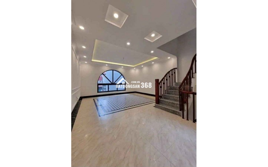 BÁN NHÀ NGUYỄN VĂN CỪ 52 m2 x5TẦNG- XE TẢI 3 TẤN VÀO TẬN CỔNG GIÁ 11,8 TỶ