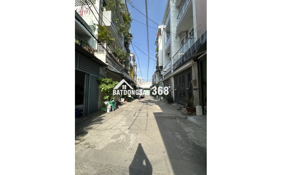 Bán nhà mặt phố Lê Văn Quới, Bình Tân. DT 4x12m, 2 tầng, SH, 2PN. Giá 4.6 tỷ. LH: 0909898125