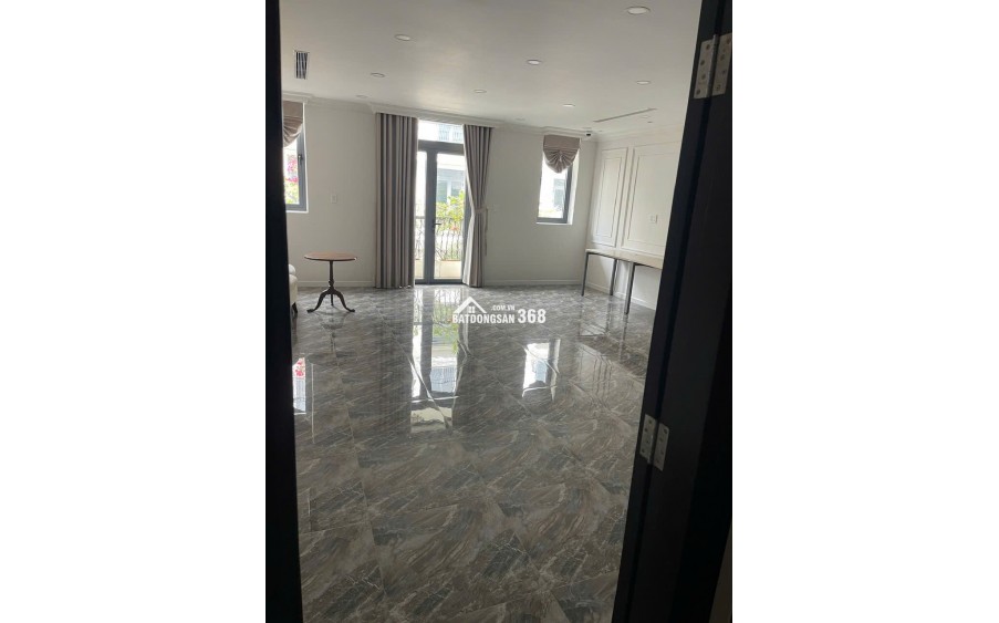 Bán Nhà 4 tầng có thang máy siêu đẹp ngay Nguyễn Xiển TP Thủ Đức