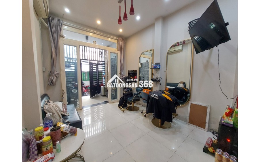 Nhà đẹp đường Phạm Ngũ Lão 5 tầng, 5 phòng ngủ, 54 m2 giá chỉ 13,5 tỷ