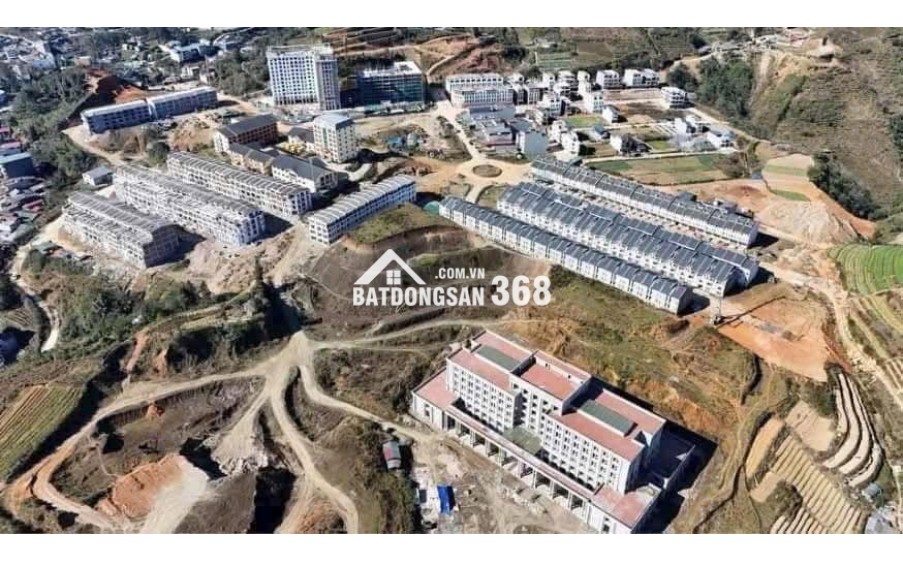 Bán liền kề tại trung tâm TX Sa Pa, cách Sun Palaza 900m sổ đỏ lâu dài giá 5,75 tỷ (cả đất + nhà)