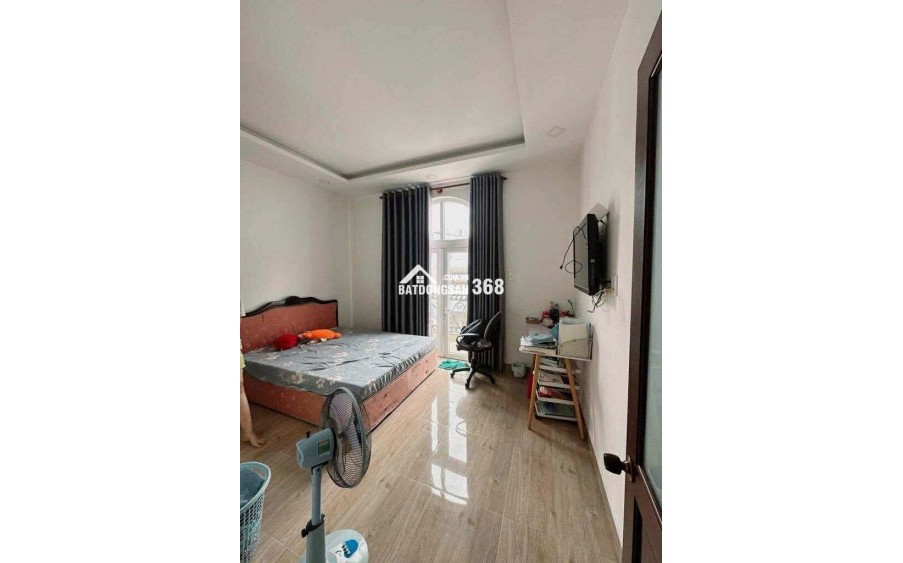 NHÀ ĐẸP 4 TẦNG - GẦN TRƯỜNG THPT TRẦN PHÚ