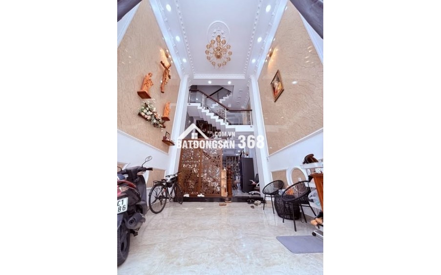 Nhà Sư Vạn Hạnh, Quận 10 – 33m² – 10.5 tỷ – Gần Siêu thị Sài Gòn