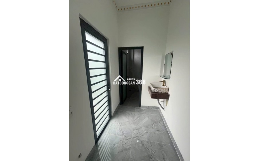 Nhà 1 trệt 1 lầu, sổ riêng, full thổ cư – giá tốt nhất khu vực Tương Bình Hiệp, Thủ Dầu Một