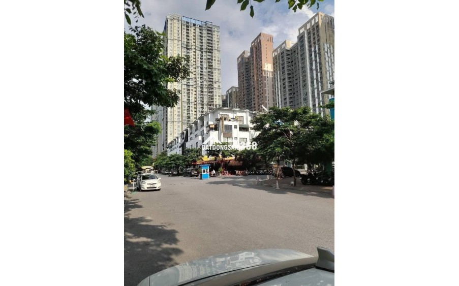 Bán nhà Hoàng Thành Mỗ Lao vị trí đẹp- View Hồ- 155m2- 5 tầng thang máy giá chỉ 4X tỷ