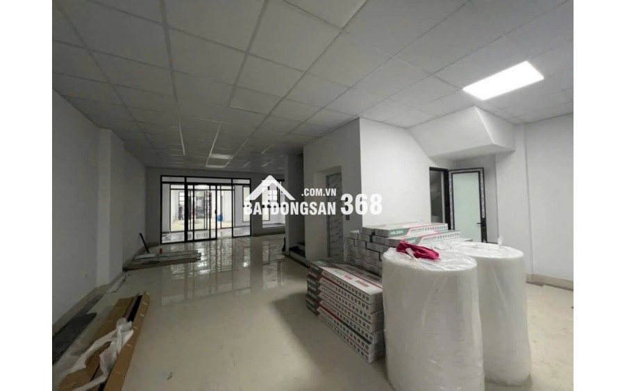 Bán nhà Hoàng Thành Mỗ Lao vị trí đẹp- View Hồ- 155m2- 5 tầng thang máy giá chỉ 4X tỷ
