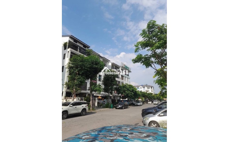 Bán nhà Hoàng Thành Mỗ Lao vị trí đẹp- View Hồ- 155m2- 5 tầng thang máy giá chỉ 4X tỷ