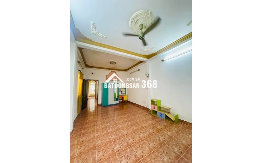 Nhà HXH Đường Nguyễn Hồng Đào Phường 14 Quận Tân Bình Cũ.