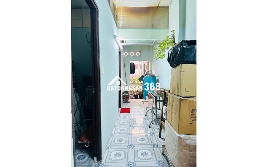  NHÀ ĐẸP LẠC LONG QUÂN – 3 TẦNG – CHÍNH CHỦ BÁN GẤP! 