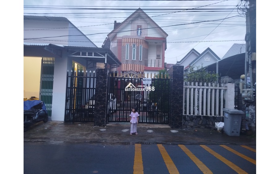 Cần bán nhà đất biệt thự đường Tây Hòa 02