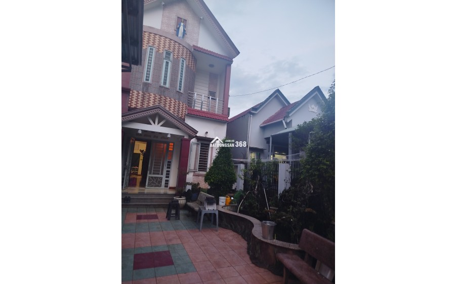 Cần bán nhà đất biệt thự đường Tây Hòa 02