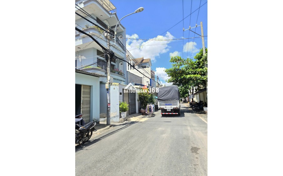 NHÀ NỞ HẬU ĐẸP 4,1M - Đ. Hương Lộ 2 - Sát Ngã Tư 4 xã, 3 Tầng, Giá 4ty Nhỉnh
