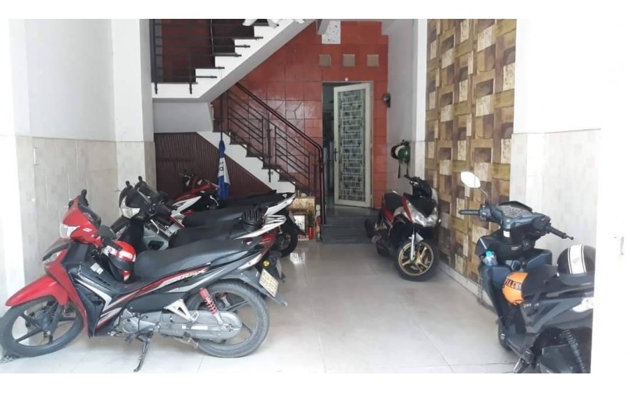 HẺM XE TẢI THÔNG - Ô TÔ NGỦ TRONG NHÀ- GẦN TRƯỜNG TRẦN PHÚ - CAO ĐẲNG GTVT- 7PN- 7 WC - 5 TẦNG - 64M2 - LỢI NHUẬN CHO THUÊ 20TR/ 01 THÁNG CHỈ 8.5 TỶ