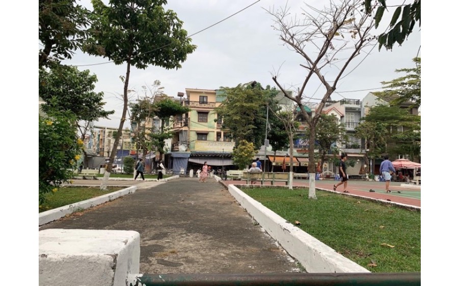 MẶT TIỀN KINH DOANH CHỢ ĐÊM HẠNH THÔNG TÂY - VIEW CÔNG VIÊN THOÁNG MÁT - HỢP ĐỒNG THUÊ 20 TRIỆU - CẦN BÁN GẤP