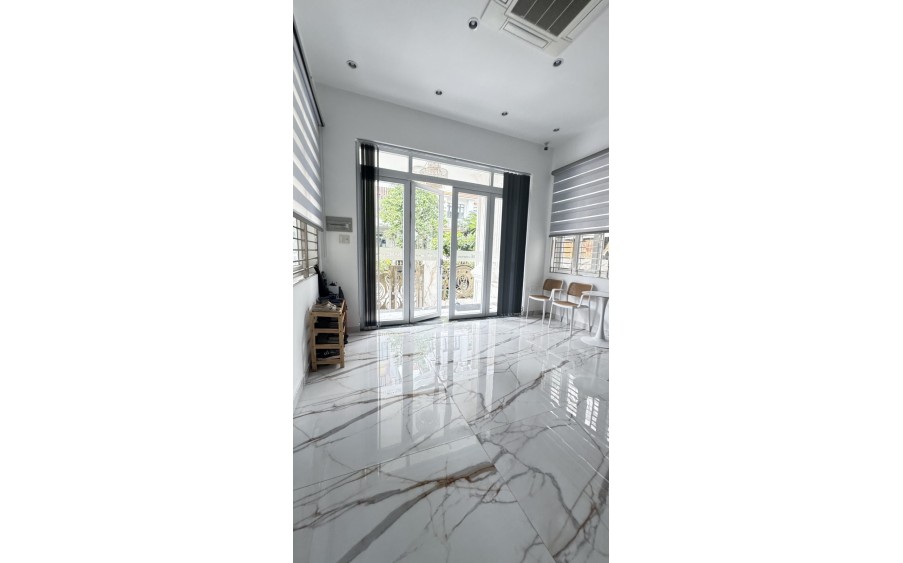 BIỆT THỰ HIM LAM Q7 – HỢP ĐỒNG THUÊ 70 TRIỆU/THÁNG – KHÔNG GIAN SỐNG ĐẲNG CẤP