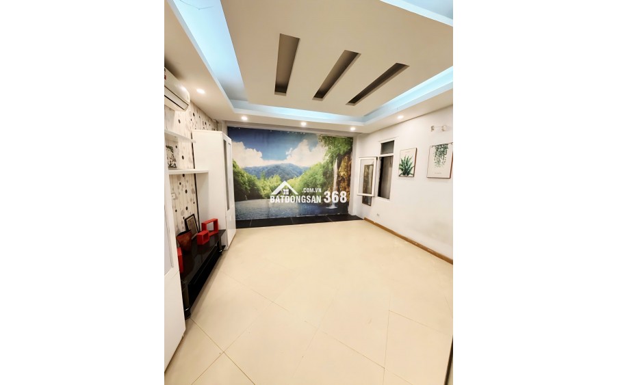 Hiếm nhà lô góc Hoàng Hoa Thám gần phố 2 thoáng 52m² x 4 tầng hơn 11 tỷ