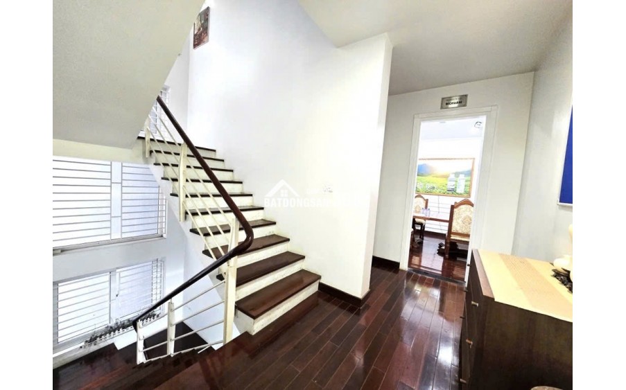 Biệt Thự Lô Góc Nguyễn Cơ Thạch – Nam Từ Liêm | 135m² | MT 14m | 5 Tầng | Giá 370tr/m² | Vỉa Hè Ô Tô Tránh – Kinh Doanh Đỉnh