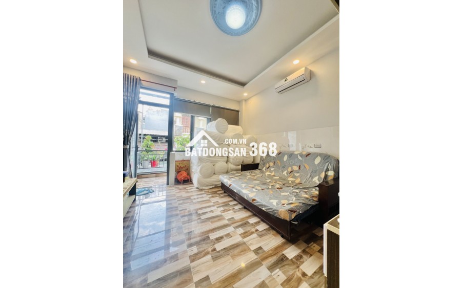 Nhà mặt tiền chợ Tân Bình, 4x17,5 xây 4 tầng cứng đẹp giá chỉ 9,999 tỷ