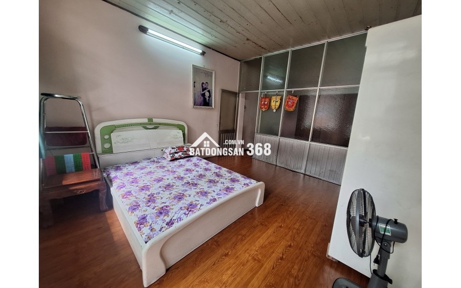 BÁN NHÀ KHU VIP TÂN BÌNH HẺM XE HƠI 1 TRỤC SÁT MẶT TIỀN CMT8 2 TẦNG GIÁ CHỈ 5.99 TỶ TL
