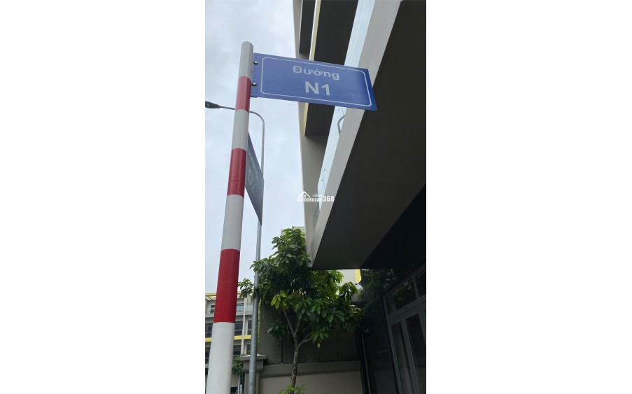 Nhà mặt phố Thống Nhất, Dĩ An: Vị trí vàng, kinh doanh đỉnh, 69m2, 3 tầng, 4PN, 6WC, sổ hồng trao tay, giá hời 8.4 tỷ!