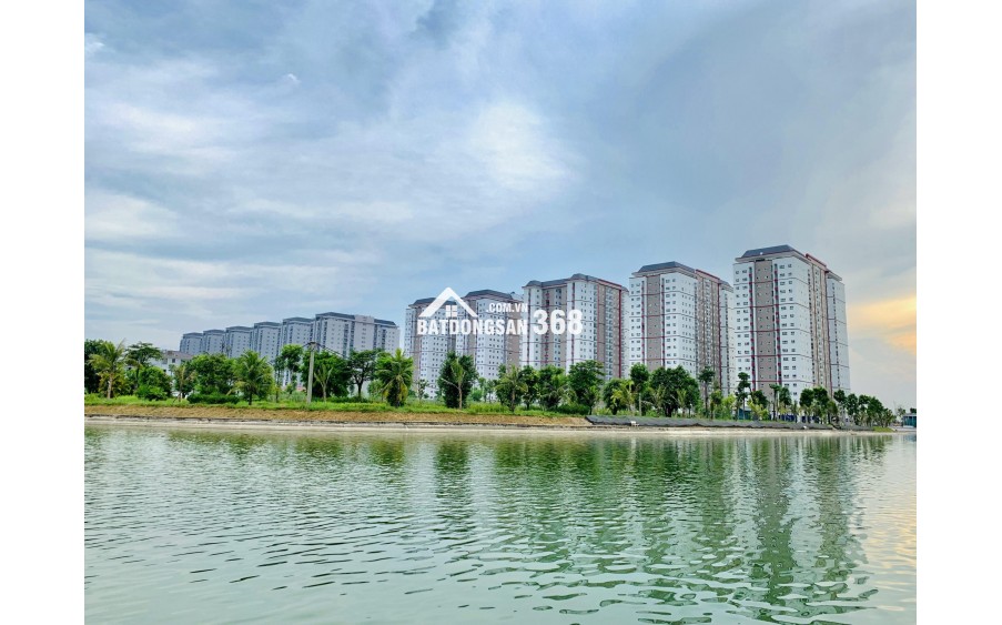 Bán biệt thự A1.1 – BT3 Khu đô thị Thanh Hà – DT 200m – Hướng Đông – Đường 14m.