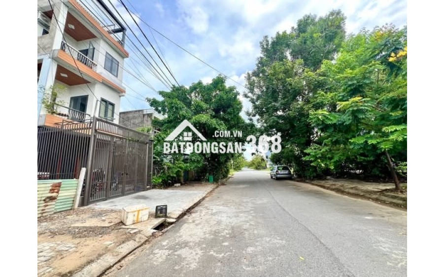 Bán đất tặng nhà đường 7m5 Trần Quang Long, Hòa Minh, Liên Chiểu sát Hoàng Trung Thông