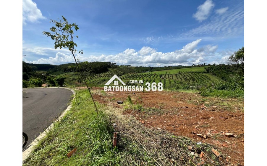 BÁN LÔ ĐẤT NỀN KHU NGHỈ DƯỠNG P2 BẢO LỘC, CÁCH NGÃ 5 ĐAMBRI 6 PHÚT ĐI XE