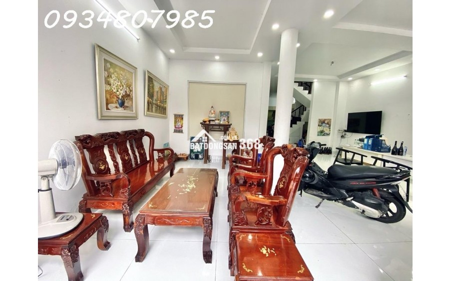 nhà ngõ q.12 đông hưng thuận 130m2 3 tầng 5pn sổ hồng giá cực tốt