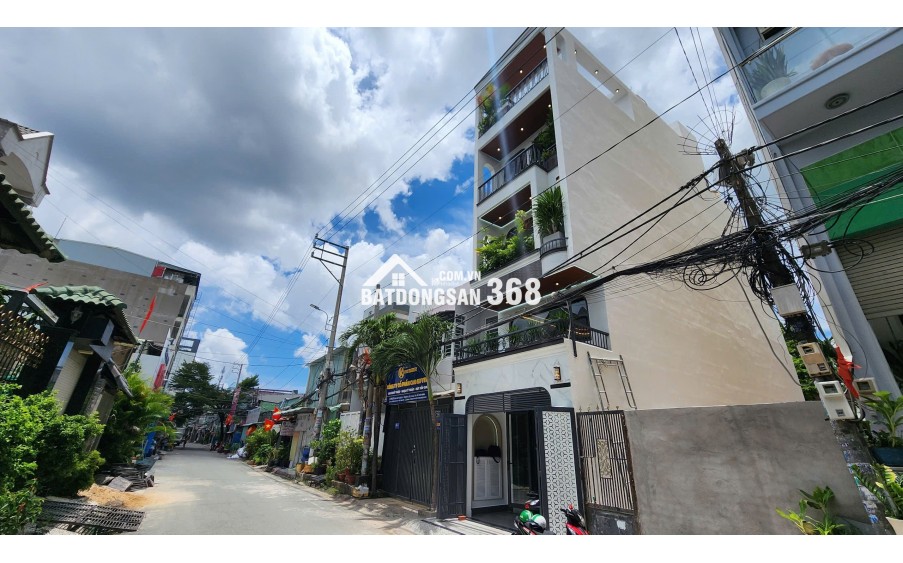Bán nhà mặt phố Hà Huy Giáp, Q.12. DT 69m2, 4 tầng, 4PN, sổ đỏ, giá 8.7 tỷ. LH: 0328335140