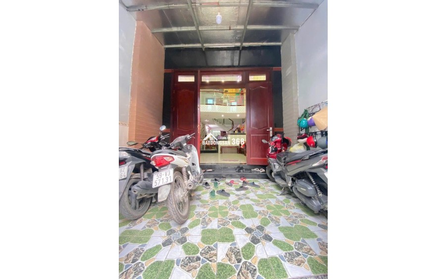 Bán nhà ở đường Quang Trung P11 đối diện chợ Hạnh Thông Tây DT 5* 17m, 2 lầu, giá chỉ 7,7 tỷ