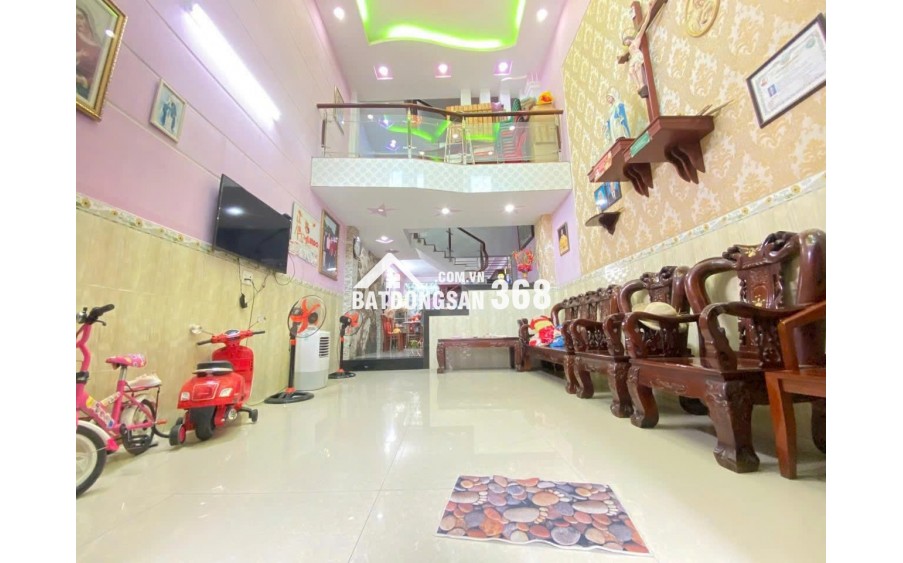 Bán nhà ở đường Quang Trung P11 đối diện chợ Hạnh Thông Tây DT 5* 17m, 2 lầu, giá chỉ 7,7 tỷ