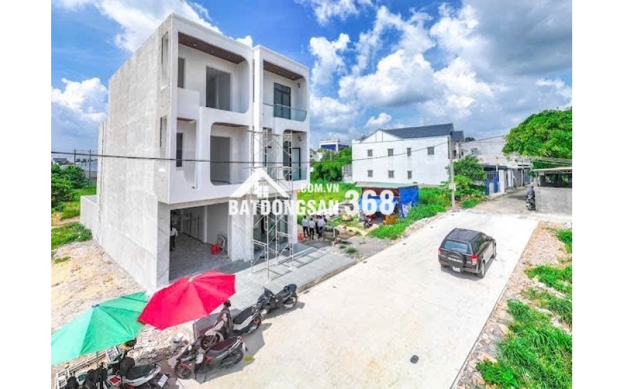 Bán gấp nhà 3 tầng, Thủ Dầu Một, giá chỉ 2,95 tỷ,hỗ trợ vay lên đến 70%!!!