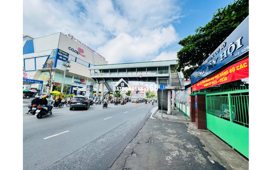 Cần bán gấp 1 căn mini House 5 Tầng trên đường Quang Trung, đối diện Coopmart, Gía chỉ 4 tỷ 950.