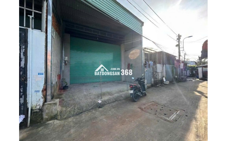 Kho 4t.ỷ Thới Tam Thôn, Hóc Môn, đường ôtô .
 Lh 07838 +93838 để xem kho
