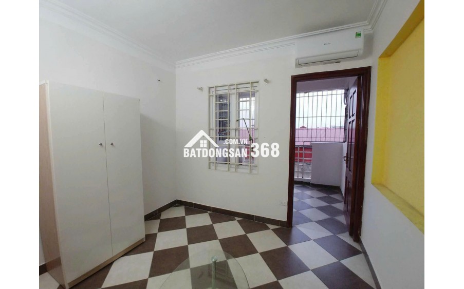 Bán nhà 5 tầng đẹp  Khu Long Biên  Gần ô tô đỗ, thu nhập 240tr/năm