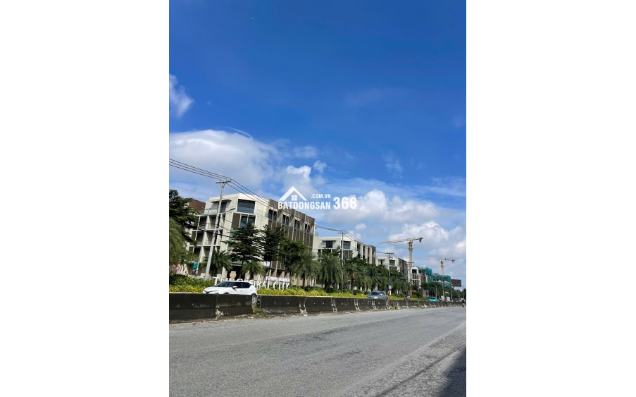 Nhà 3 tầng, 1 xẹt gần Đỗ Xuân Hợp, Phước Long B (Q9 cũ) ngang 5m, đất gần 100m nhỉnh 7 tỷ